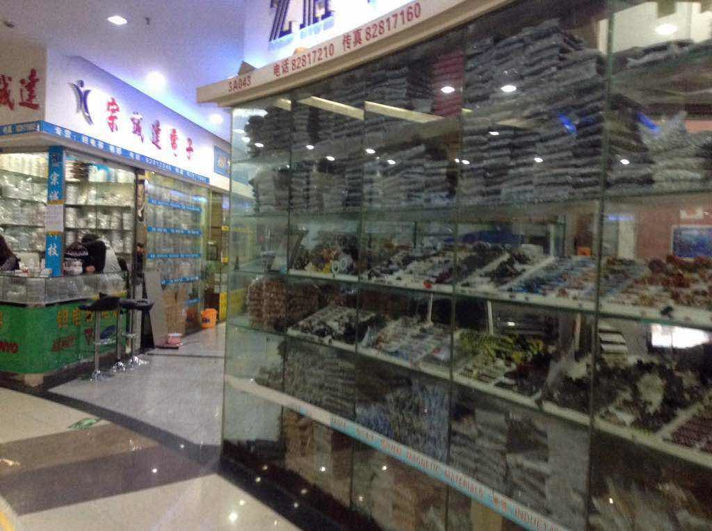 Electronic bits and bobs in Shenzhen Sun Asia Electronic Mall-3