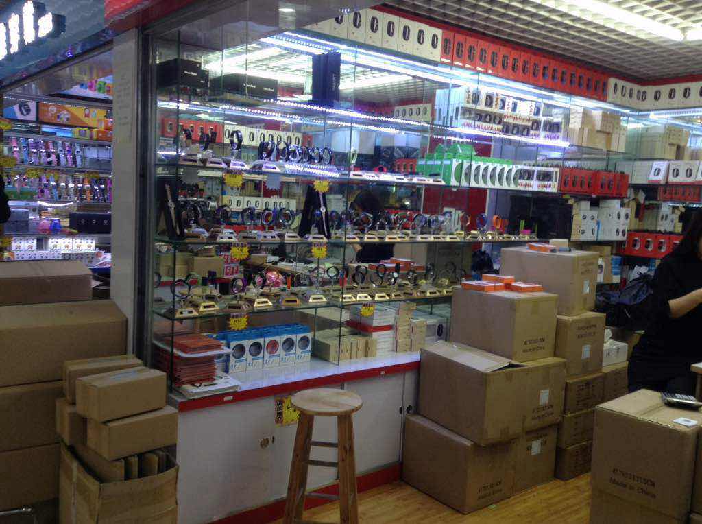 Longsheng Phone Accessories Wholesale Center Best Place to Buy