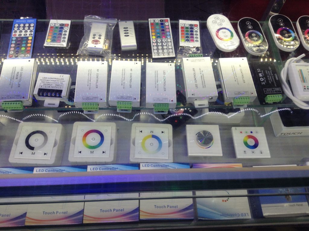 Suppliers of LED remote controllers on the 5th floor of HQ mart